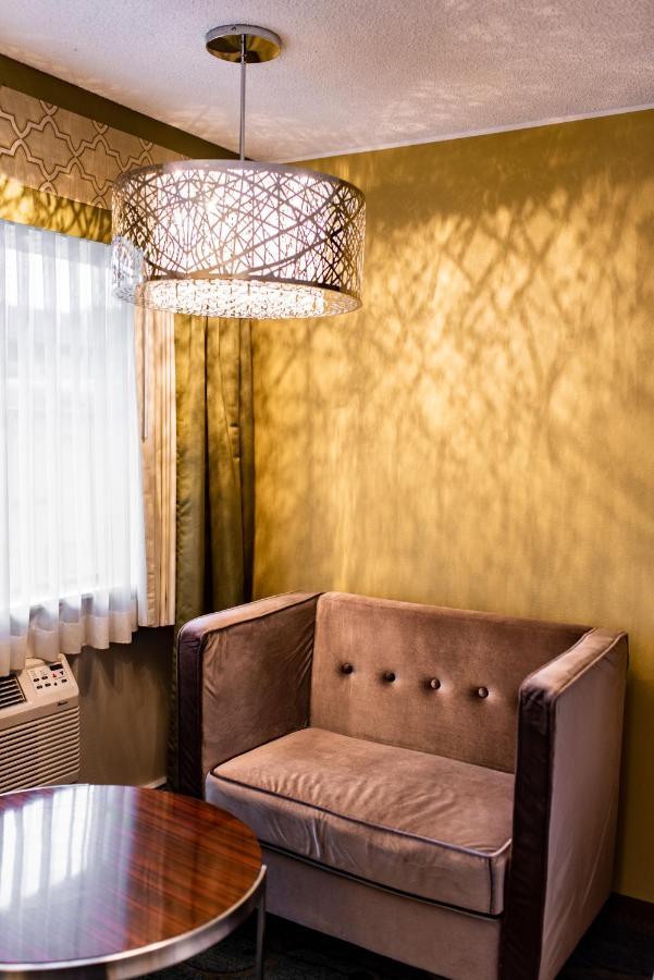 Gateway Inn And Suites Салида Экстерьер фото