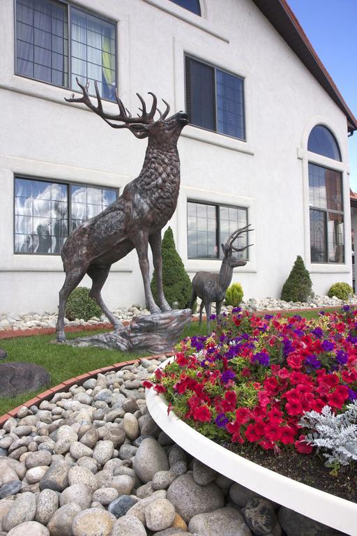 Gateway Inn And Suites Салида Экстерьер фото