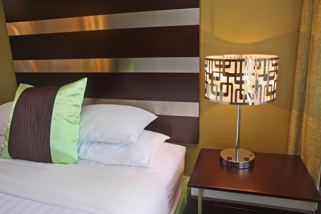 Gateway Inn And Suites Салида Экстерьер фото